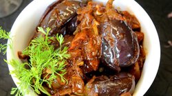 भरवा बैंगन कैसे बनाते हैं? जानने से पहले सीख लें इसका Bharwa Baingan Masala Recipe