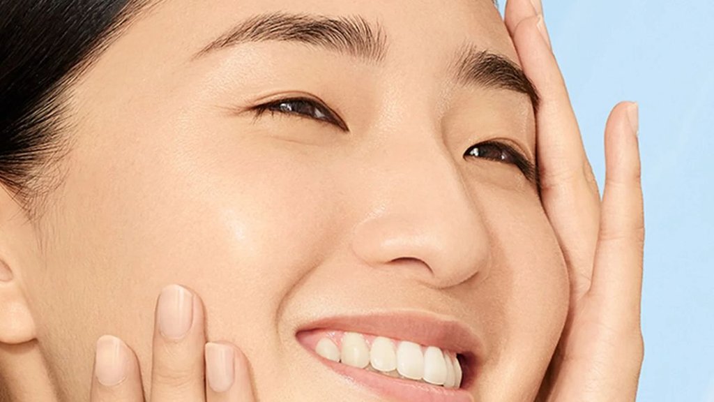 Daily skin care routine for glowing skin