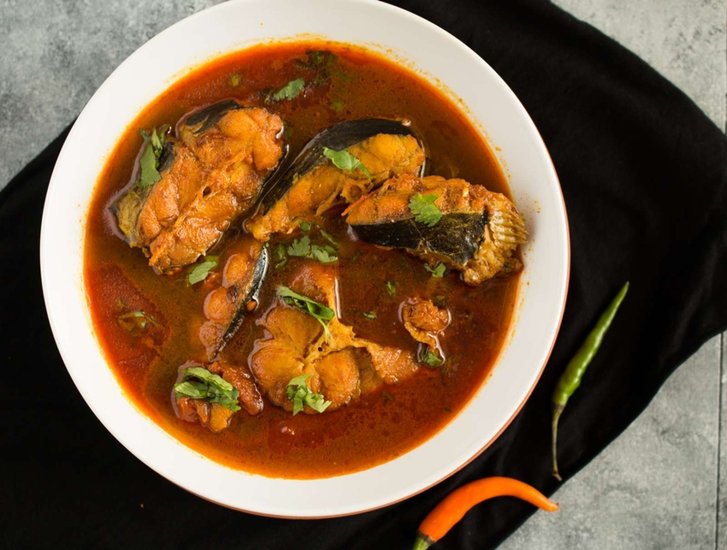 6 Machha Jhol (Fish Curry)