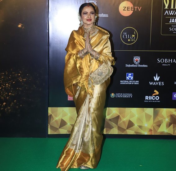 The best-dressed stars in IIFA Award