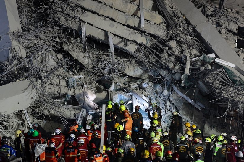 Worst Earthquake in Years Leaves Cities in Ruins