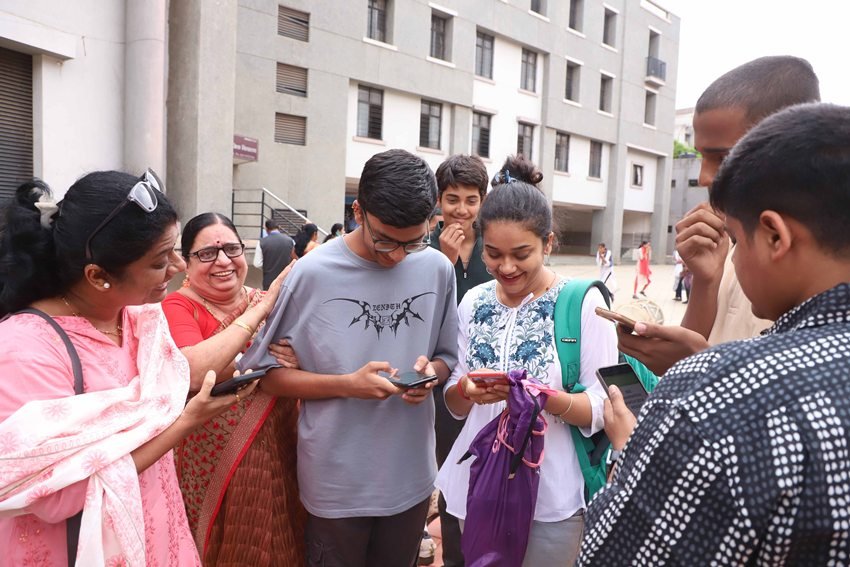 Bengaluru tech job, Rs 1 crore salary, viral job offer with 1 crore salary