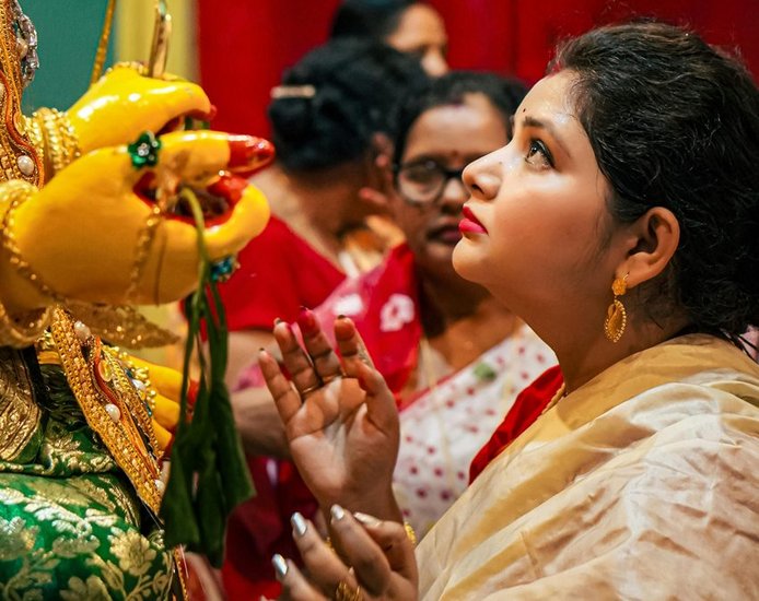 Spiritual Benefits of Chanting in Bed