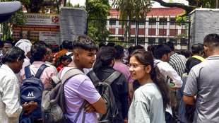 DU Admission 2025-26, Delhi university, Delhi university admission, B.com Honors,