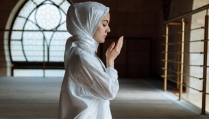 Does Physical Relationship Break Roza