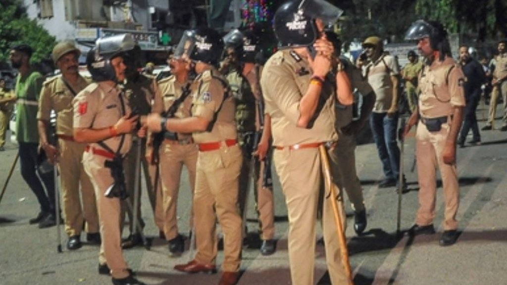 Kirtan Vasava suicide case, Tribal man Kirtan Vasava suicide Gujarat, Bharuch police harassment case