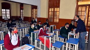 Himachal pradesh board Exam Postponed, HPBOSE, Snowfall,