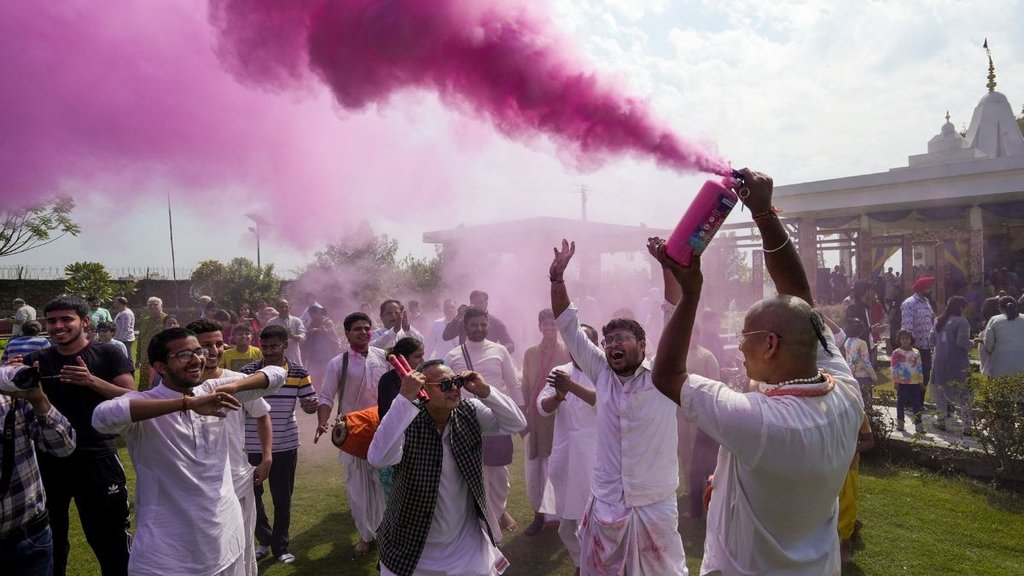 Holi 2025 security arrangements, Delhi UP Holi police alert, Holi celebrations 2025 police deployment