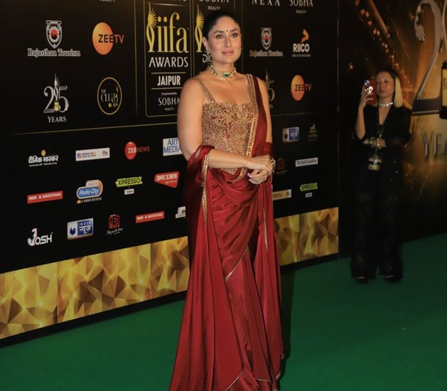kareena Kapoor Khan in IIFA Award 2025