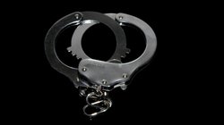 गोरखपुर : लोन चुकाने से बचने के लिए 4 महिलाओं ने बनवाया पति का फर्जी डेथ सर्टिफिकेट, पुलिस ने किया गिरफ्तार