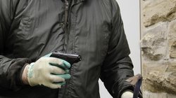 दिल्ली : कर्ज चुकाने के लिए अपने ही घर में शख्स ने चोरी, थाने में दर्ज करा दी झूठी शिकायत, इस तरह पूरे मामला से उठा पर्दा