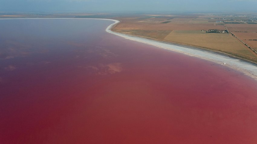 Lake Hillier 2