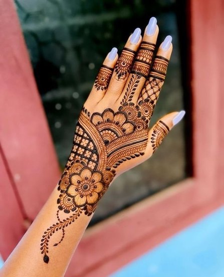 Mehndi tricks for deep color
