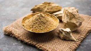 multani mitti, multani mitti lagane ke fayde, multani mitti lagane ke nuksan