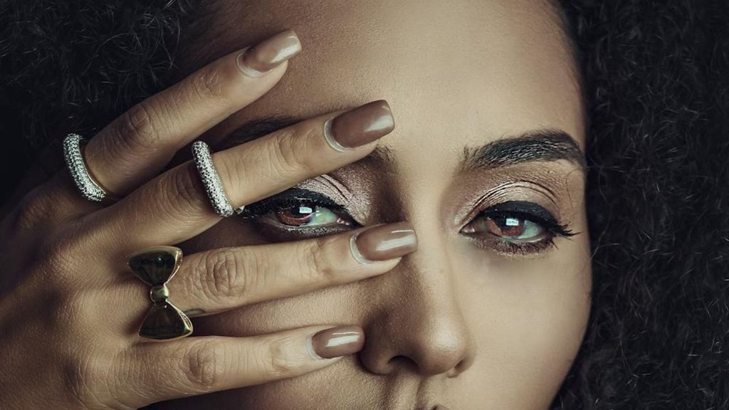 Best nail polish colors। dark skin tone