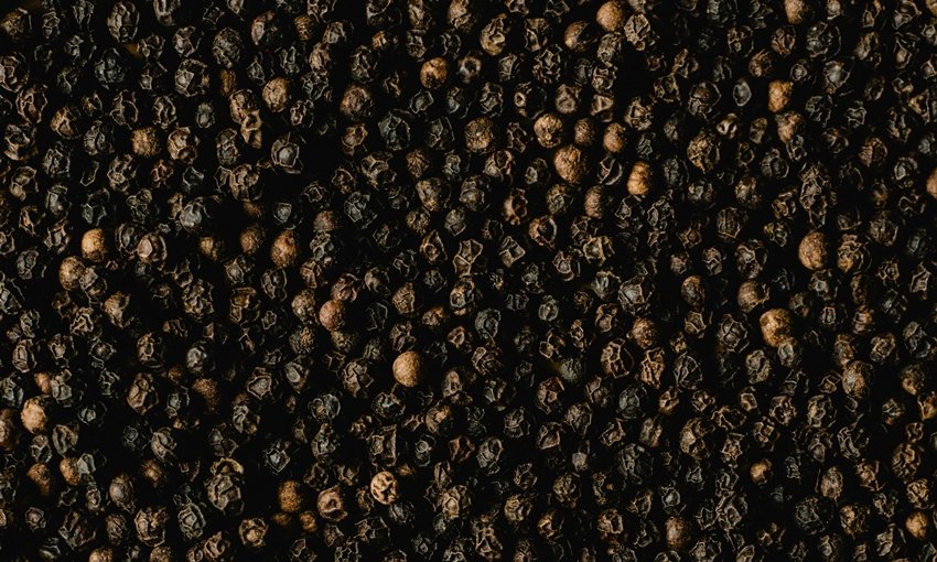 Natural remedies with black pepper