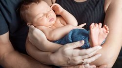 आप भी पहली बार बनने जा रहे पैरेंट्स? घर आने वाले नन्हें मेहमान के लिए आज ही कर लें ये खरीदारी