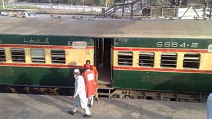 Pakistan train hijack, train hijacked, train hijacked in Pakistan