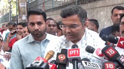 दिल्ली में PWD के इंजीनियर को मंत्री ने किया सस्पेंड, परवेश वर्मा बोले- ‘दिल्ली को यूं ही नहीं छोड़ सकते’