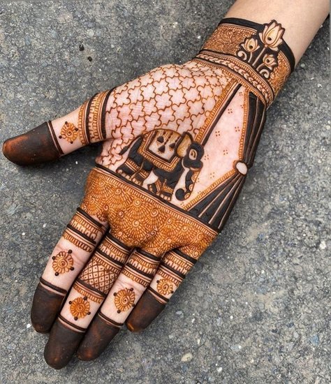 Personalized Mehndi Art