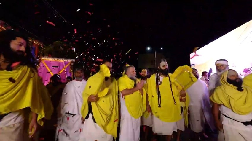 Premanand Ji Maharaj Kirtan