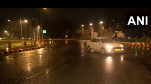 Rain in Delhi, Drizzling in Delhi, AAJ Ka mausam