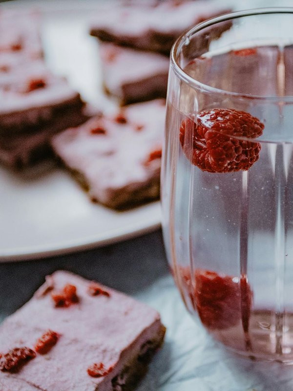 Sugar intake and water consumption