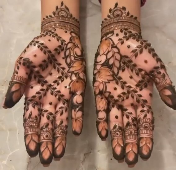 Traditional Eid Mehndi