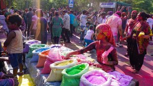 Vibrant Holi in Vadodara