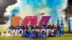 WPL Prize Money: मुंबई इंडियंस को मिले 6 करोड़, दिल्ली कैपिटल्स भी मालामाल, जानें किस खिलाड़ी को मिली कितनी धनराशि