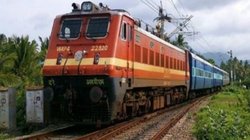 Khatu Shyam Train: अब खाटू श्याम मंदिर जाना होगा आसान, ट्रेन से फटाफट पहुंचेंगे भक्त, इन शहरों से मिलेगी डायरेक्ट कनेक्टिविटी