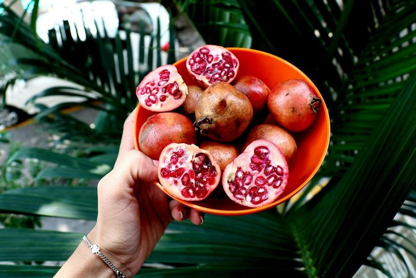 What Happens If Eat one Pomegranate Daily