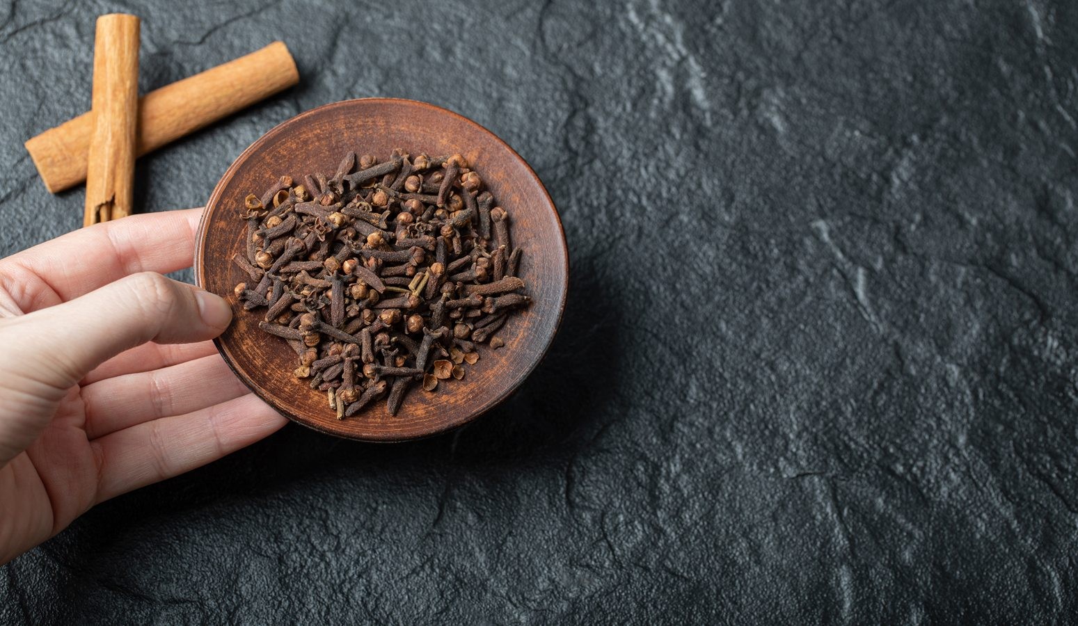 Benefits of Eating Cloves Daily. रोज लौंग खाने के फायदे? | Jansatta
