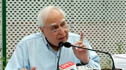 ‘सुप्रीम कोर्ट का जांच रिपोर्ट पब्लिक करना खतरनाक मिसाल’, जस्टिस यशवंत वर्मा मामले पर ऐसा क्यों बोले कपिल सिब्बल