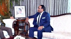 पाकिस्तानी एम्बेसडर को US में नहीं मिली एंट्री, अमेरिकी इमिग्रेशन ने कर दिया डिपोर्ट