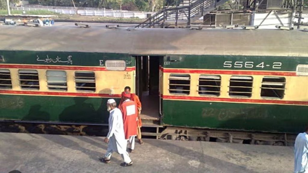 balochistan, pakistan train hijack, bla, pakistan,