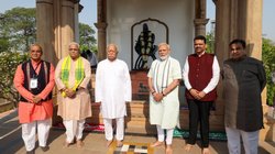 PM Modi Retirement: ‘जब पिता जिंदा हों, तो उत्तराधिकारी की बात नहीं करते’, संजय राउत को फडणवीस का जवाब