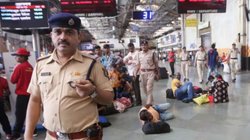 क्राइम पर लगाम लगाने के लिए महाराष्ट्र सरकार का बड़ा कदम, मुंबई में 4 नए रेलवे पुलिस स्टेशनों को दी मंजूरी