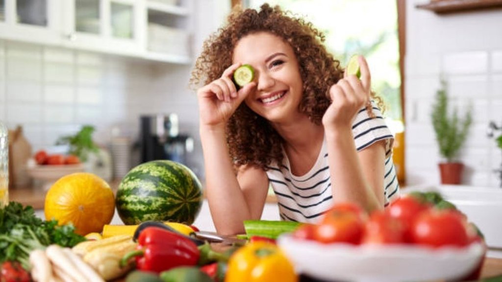 Digestive System, summer foods for health, Risk of dehydration and weakness, Food poisoning, diarrhea, vomiting, Bail ka sharbat, dahi ke fayde