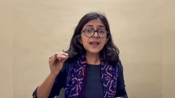 ‘पूरा पुलिस महकमा केजरीवाल की सेवा में लगा है’, अमृतसर में मंदिर पर हुए हमले को लेकर भड़कीं स्वाति मालीवाल