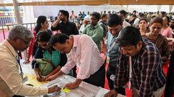 Haryana Nikay Chunav 2025: विधानसभा के बाद फिर बीजेपी-कांग्रेस के बीच चुनावी जंग, हरियाणा में जारी वोटिंग