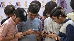 AP Intermediate Result 2025: आंध्र प्रदेश बोर्ड इंटर परीक्षा परिणाम जारी, यहां देखें रिजल्ट देखने का तरीका