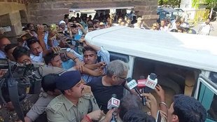 fake doctor arrest, heart surgeon fraud, Damoh hospital case