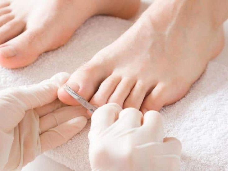 Foot scrub at home