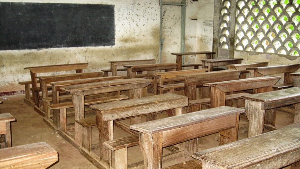 chikkaballapur, Karnataka, class 1 student lost eye sight