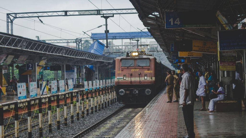Jhansi| Indian Railway| Hindi news