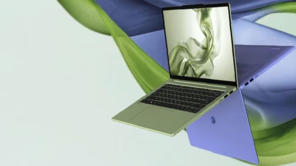 Moto Book 60 Launched, Moto Book 60 Price, Moto Book 60