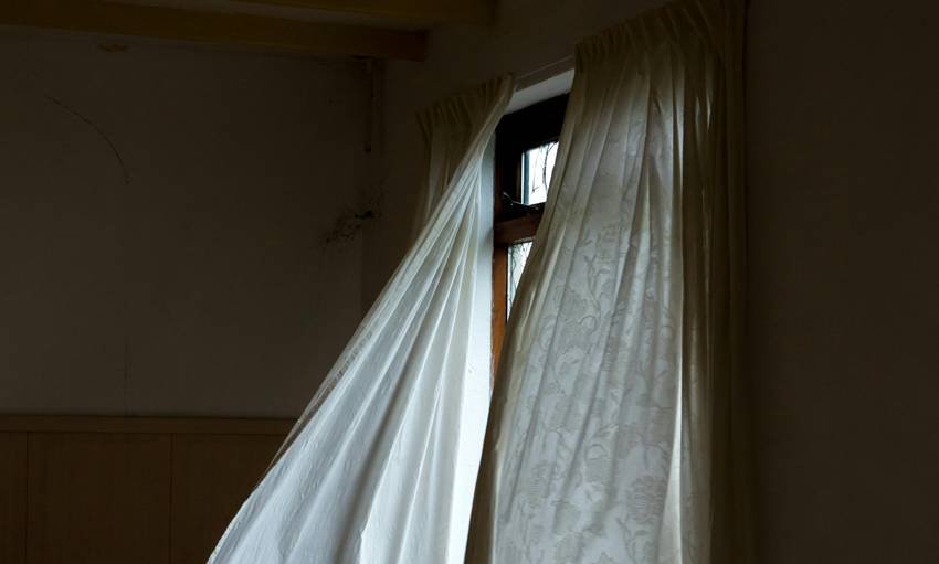 9 Natural Ways to Keep House Cool