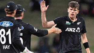New Zealand vs Pakistan, New Zealand Won ODI series Against Pakistan, PAK vs NZ, Ben Sears Fifer