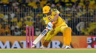 PBKS vs CSK, IPL 2025, Devon Conway Retired Out , MS Dhoni Six